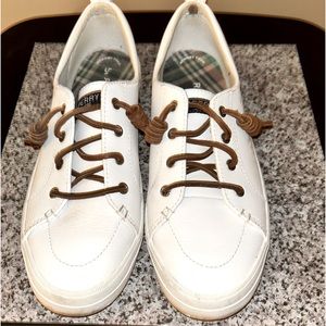 Women’s white leather Sperry’s sz 9.5